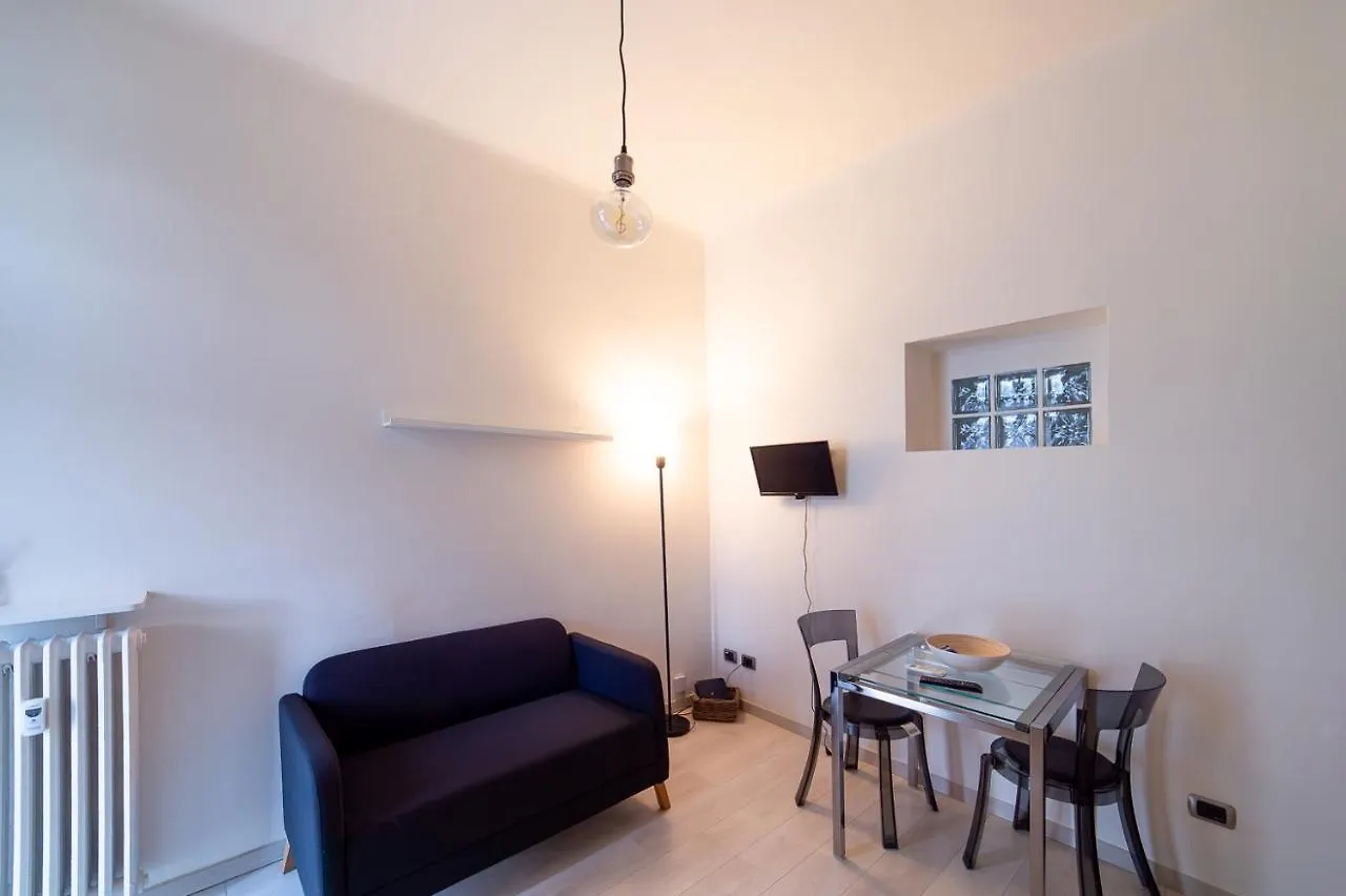 Hbhall Sempione Apartment ミラノ イタリア